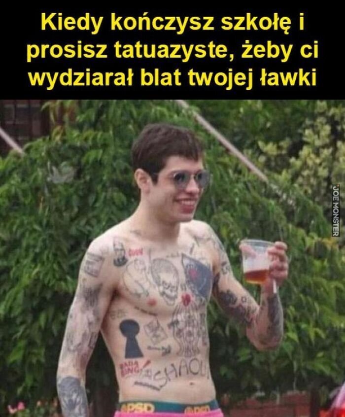 Debila łatwo rozpoznać, kiedy chodzi bez koszulki
